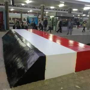 ألوان العلم المصري في موقع الحادث بمحطة رمسيس