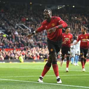 بول بوغبا يحتفل بالتسجيل في مرمى وست هام يونايتد