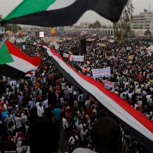 تظاهرات الخرطوم أمام وزارة الدفاع في 19 أبريل 2019