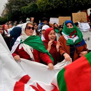 الاحتجاجات بدأت في فبراير الماضي