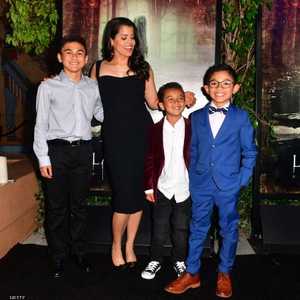 أبطال فيلم "لعنة لايورونا" في صورة يوم الافتتاح