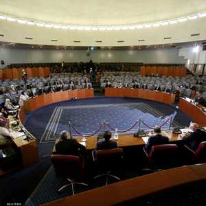 حضر الجلسة التشاورية عدد محدود من ممثلي الأحزاب بالجزائر