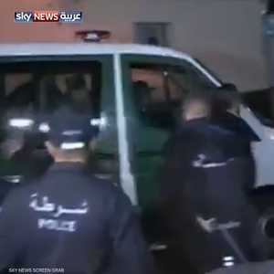 نقل ملياريدير الجزائر إلى السجن