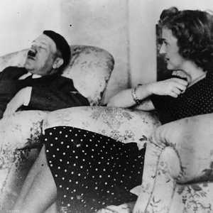 هتلر وصديقته إيفا براون