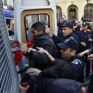 الجزائر.. اعتقالات بتهم فساد