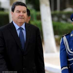 عبدالغني هامل (يسار) مدير الشرطة السابق في الجزائر