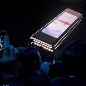 تأجيل الطرح الرسمي لهاتف سامسونغ "غالاكسي فولد"