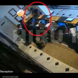 لحظة تفجير أحد الفنادق في سريلانكا