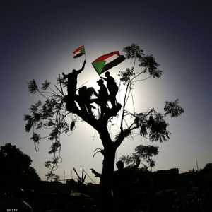 السودانيون يتطلعون إلى بلد طبيعي بعد أفول النظام الإخواني