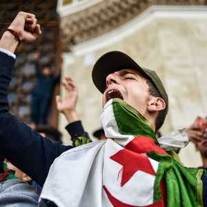 متظاهرون في الجزائر