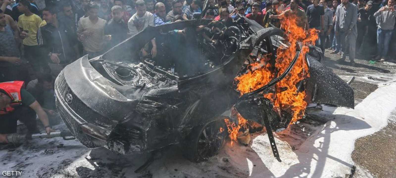 اغتالت إسرائيل الخضري بعد أن قصفت مركبة كانت تقله