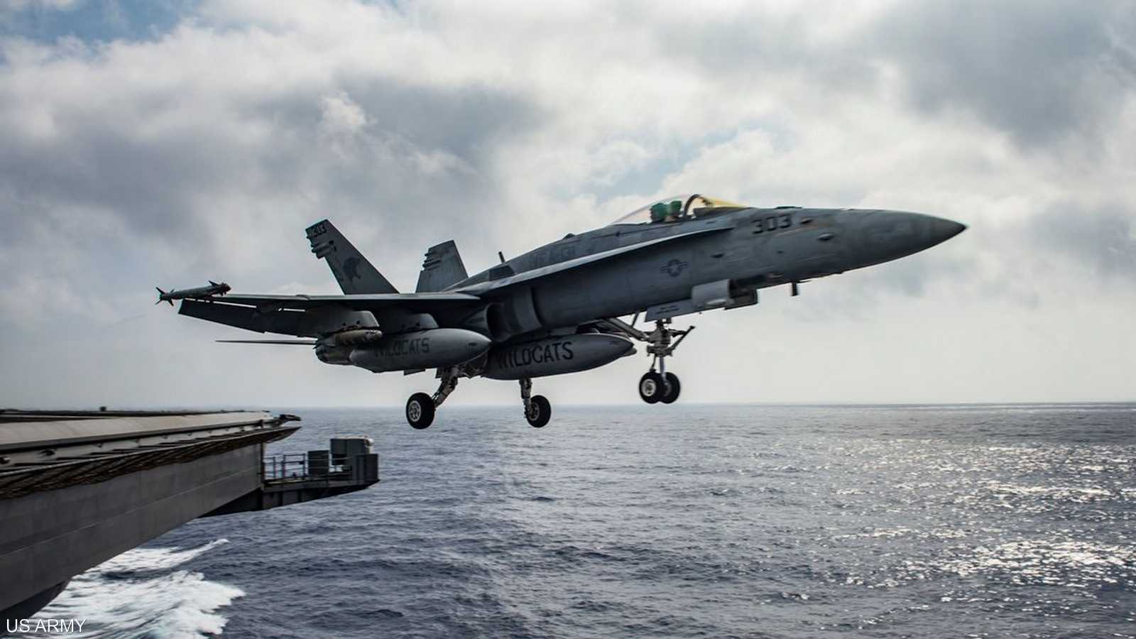 مقاتلة من طراز F/A-18