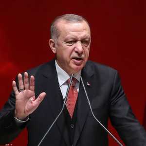 أردوغان يتهم جهات خارجية بالوقوف وراء أزمات بلاده