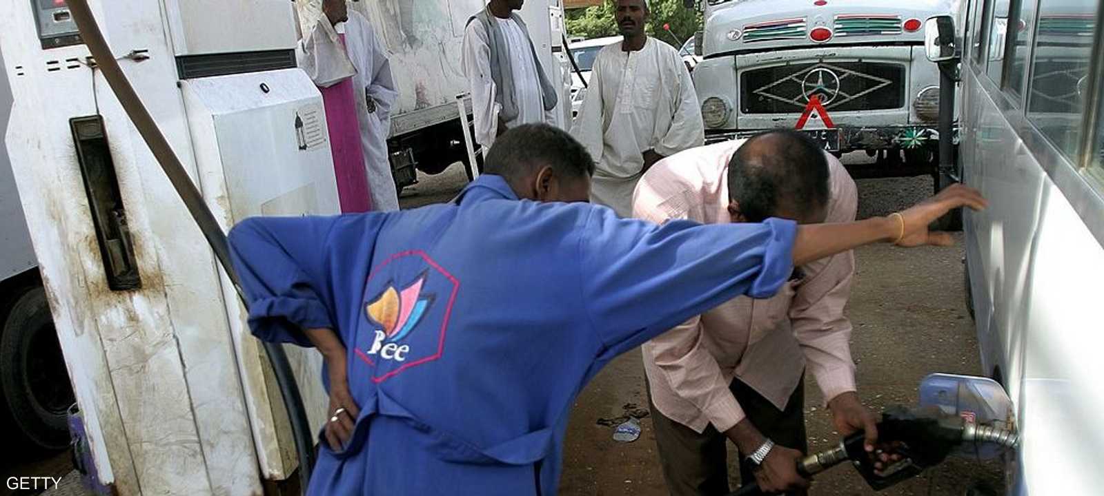 أزمة الوقود ساعدت في تفجر الحراك السوداني