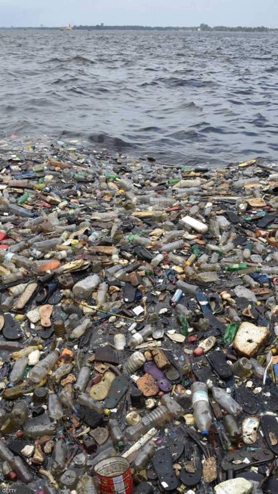أعلنت الأمم المتحدة أن نحو 180 دولة توصلت إلى اتفاق، الجمعة، يستهدف تحقيق خفض حاد في كميات مخلفات البلاستيك.