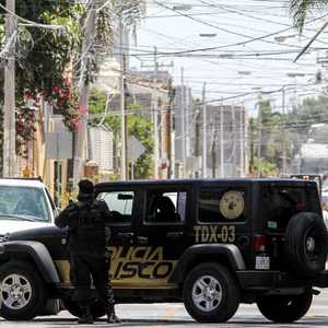 الشرطة تطوق مكان اكتشاف المقبرة الجماعية