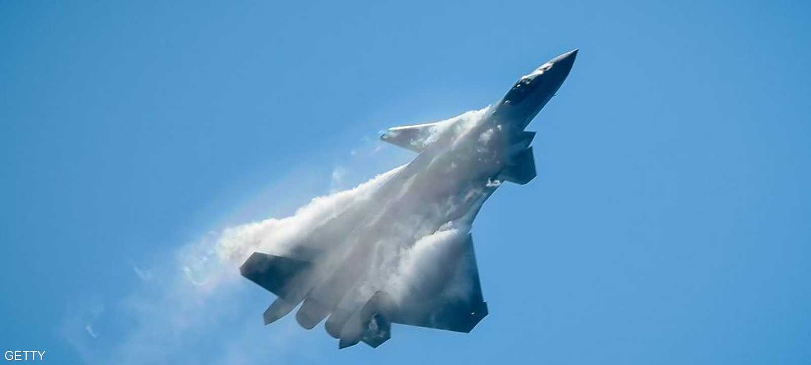 المقاتلة الصينية الشبح من طراز جي-20