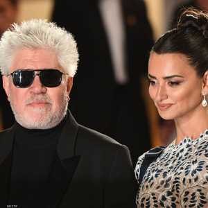 بينيلوبي كروز وألمودوبار خلال مهرجان كان