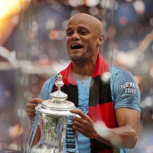 انتقل كومباني في عام 2008 إلى مانشستر سيتي