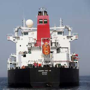 إحدى السفن التي تعرضت للتخريب