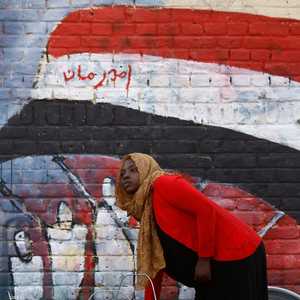 جداريات وطنية تمجد بالثورة السودانية