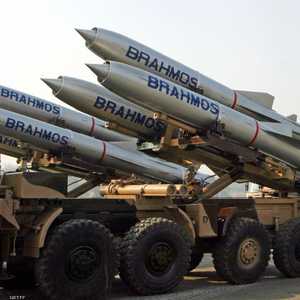 عرض عسكري لصواريخ من طراز BrahMos براهموس