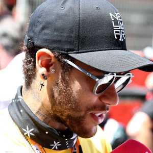 نيمار موقوف بسبب الاعتداء على أحد المشجعين