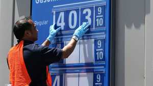 أسعار النفط تميل إلى الارتفاع في معاملات آسيا