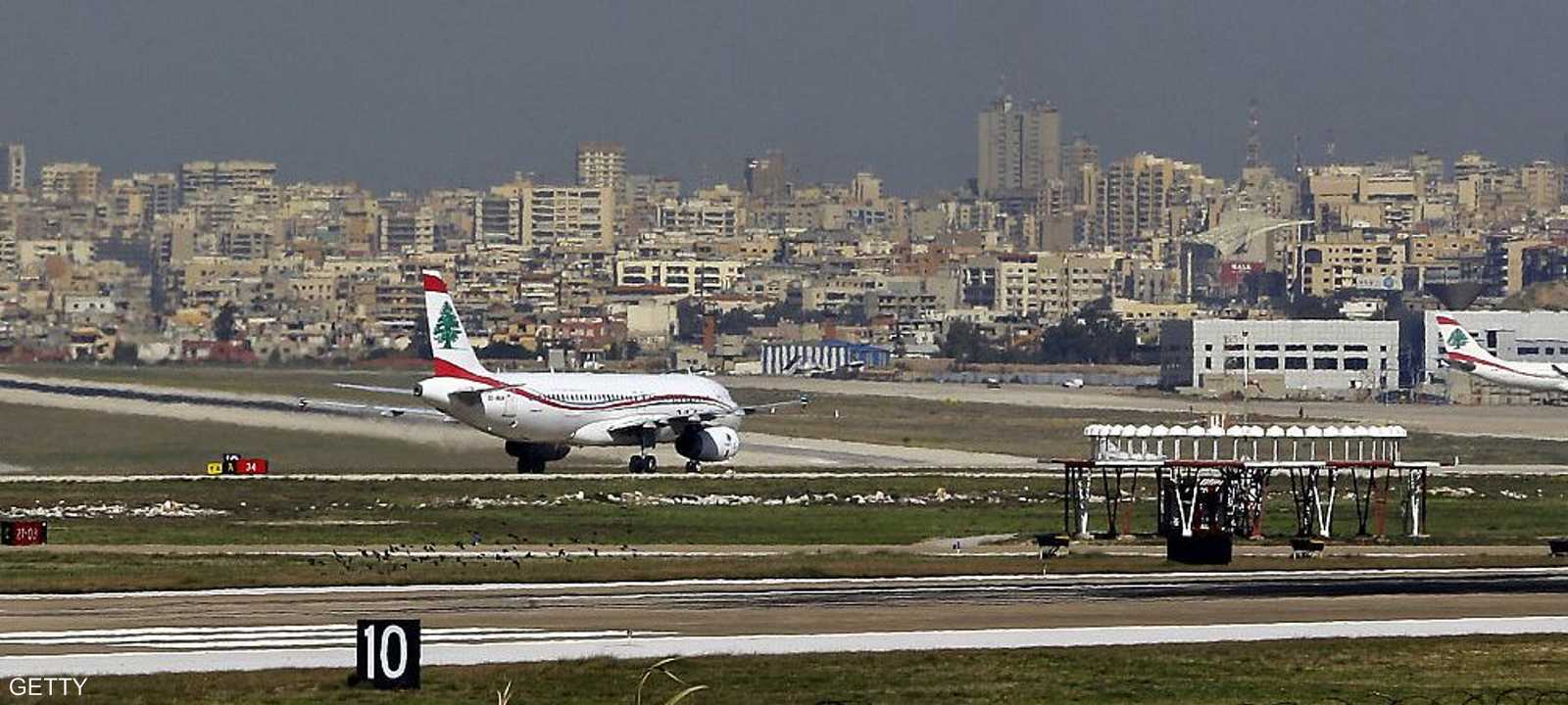 طائرة لبنانية في مطار بيروت الدولي