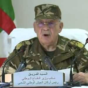 قائد الجيش الجزائري أحمد قايد صالح