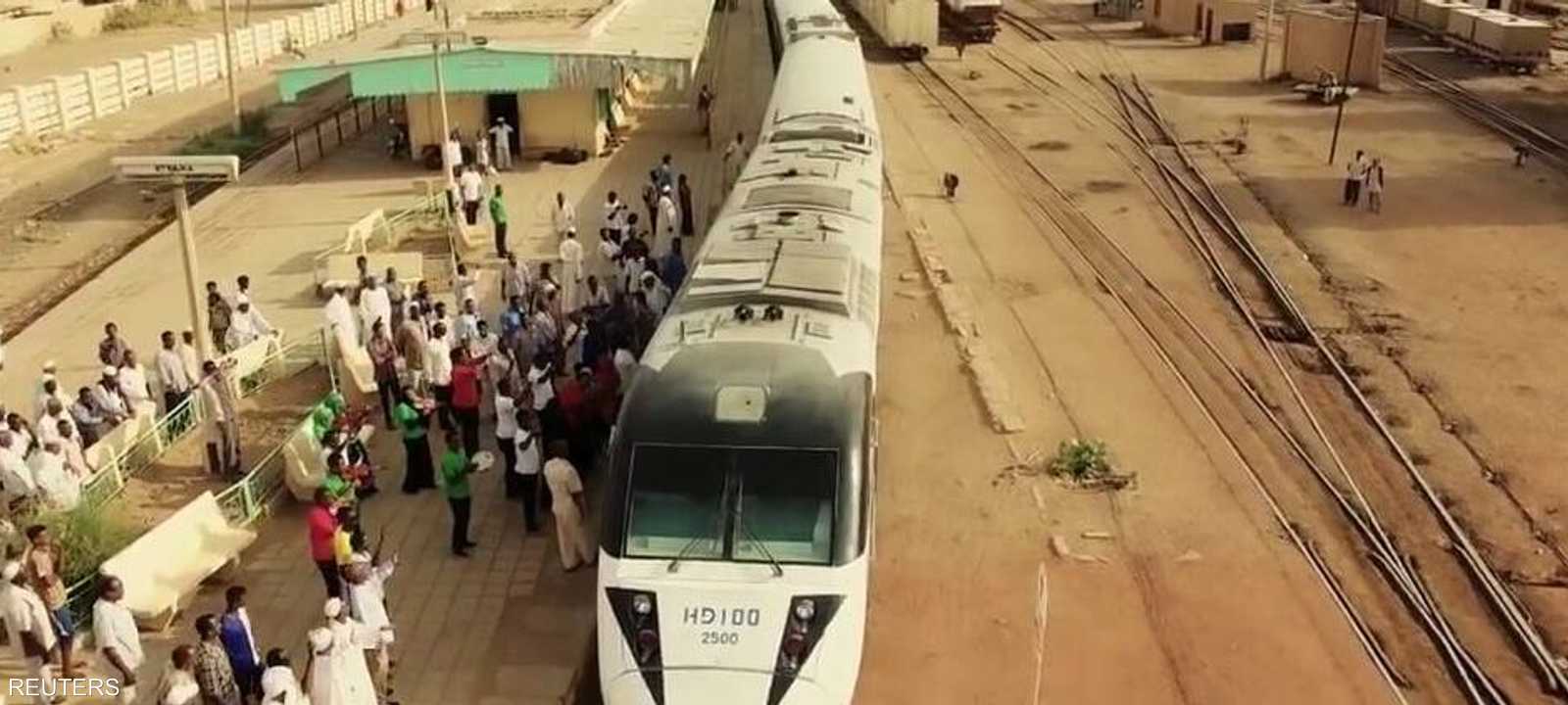 إضراب موظفي محطة الخرطوم تسبب في أزمة للمسافرين