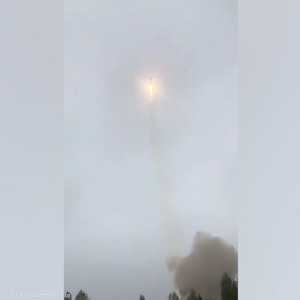 بالفيديو.. البرق يضرب صاروخا روسيا أثناء رحلته للفضاء