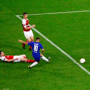 هازارد مسجلا الهدف الرابع