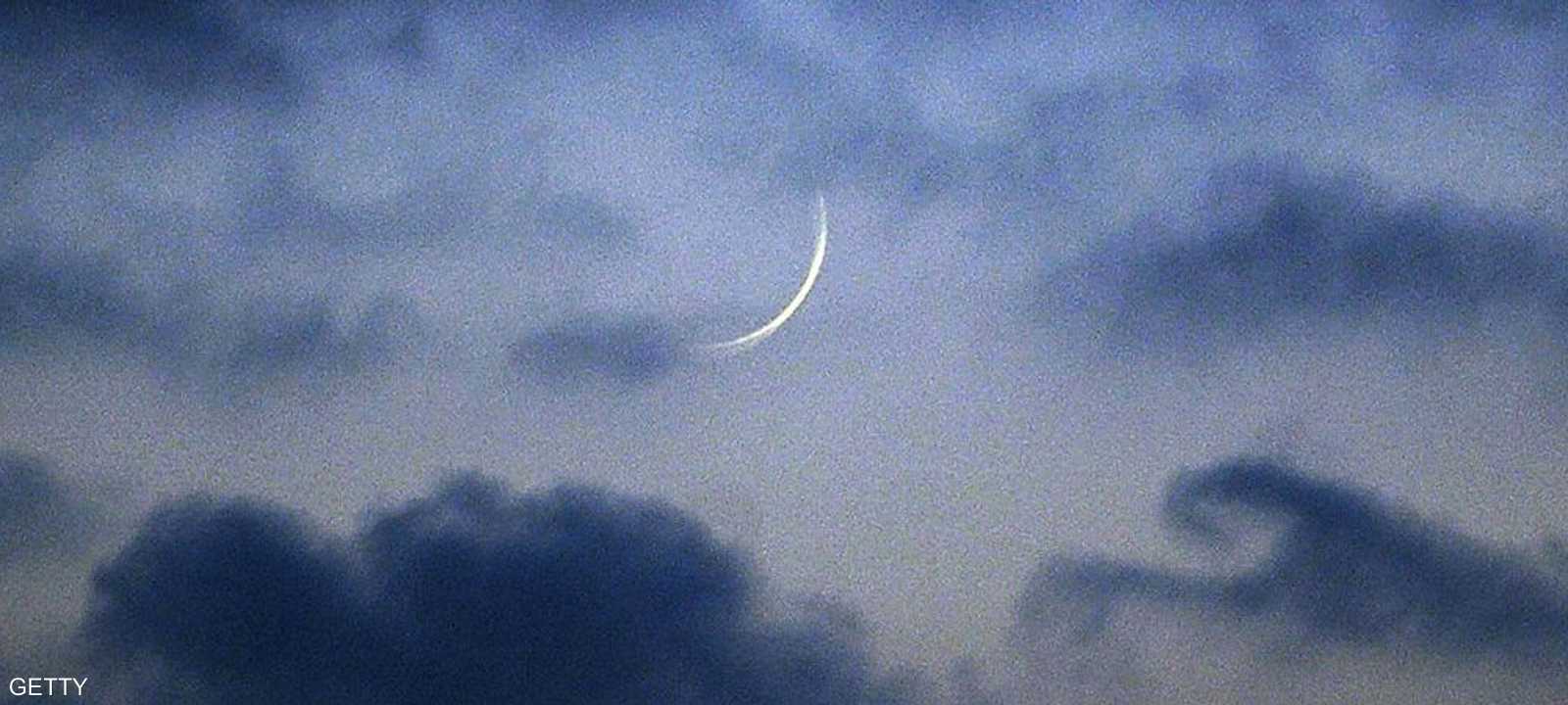 قال مركز الفلك إن رؤية هلال العيد متعذرة الاثنين- أرشيف