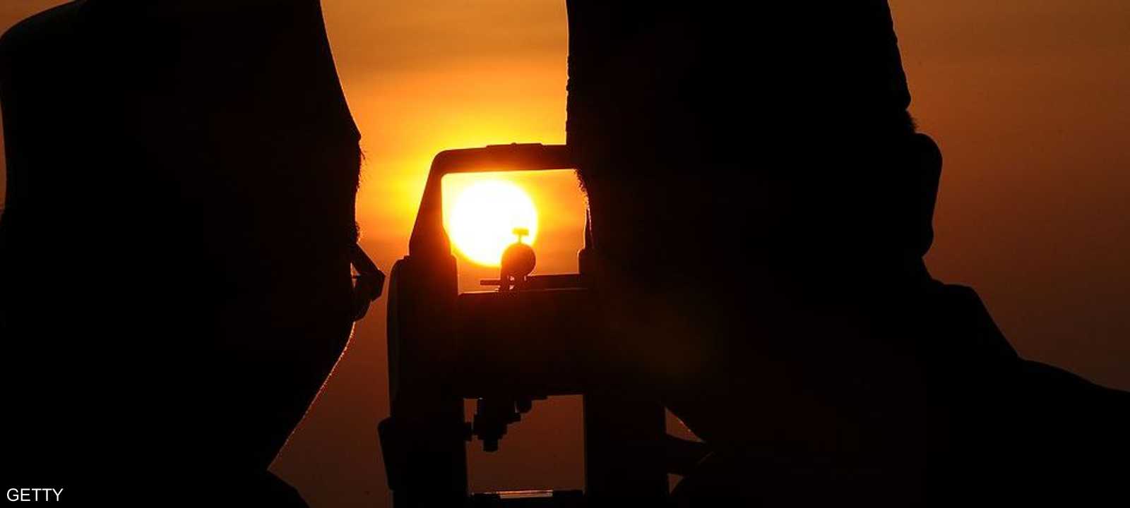 الحسابات الفلكية تظهر أن الثلاثاء أول أيام عيد الفطر في مصر