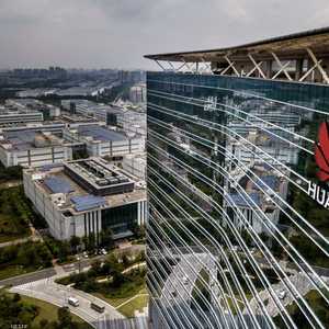 واشنطن تشد الخناق على هواوي