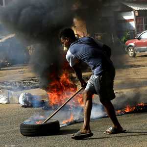 حرق إطارات خلال أحداث الاعتصام في الخرطوم