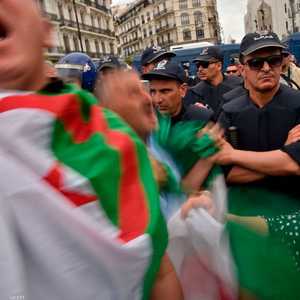 الجيش الجزائري.. دور مفصلي في التغيير المرتقب