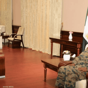 رئيس المجلس العسكري ومندوب الاتحاد الأفريقي