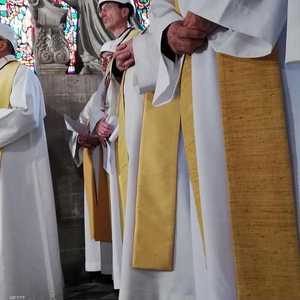 القداس حضره 30 من القساوسة