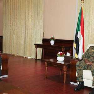 البرهان لدى استقباله أحمد أبو الغيط