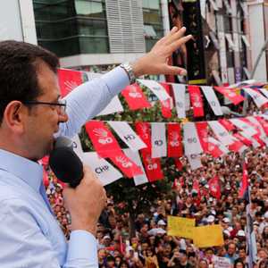 تظهر استطلاعات الرأي تقدم أكرم إمام أوغلو