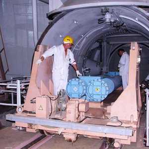 إيران تعتزم تقليص التزامها النووي