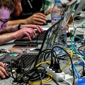 استهدف هجوم إلكتروني شبكة تجسس إيرانية.