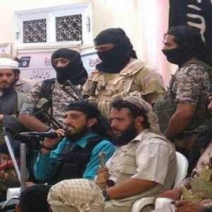 جلال بلعيدي عند إعلانه إقامة ولاية أبين