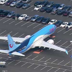 طائرات بانتظار تسليمها لشركة طومسون في مواقف الشركة في سياتل