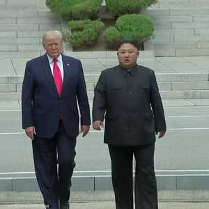 ترامب وكيم داخل أراضي كوريا الشمالية