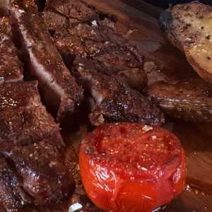 من أبرز الأغذية التي يتوجب الإقلاع عنها، اللحوم المشوية