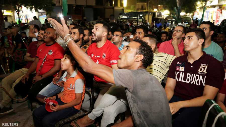 انفعالات للجماهير في الأحياء المصرية