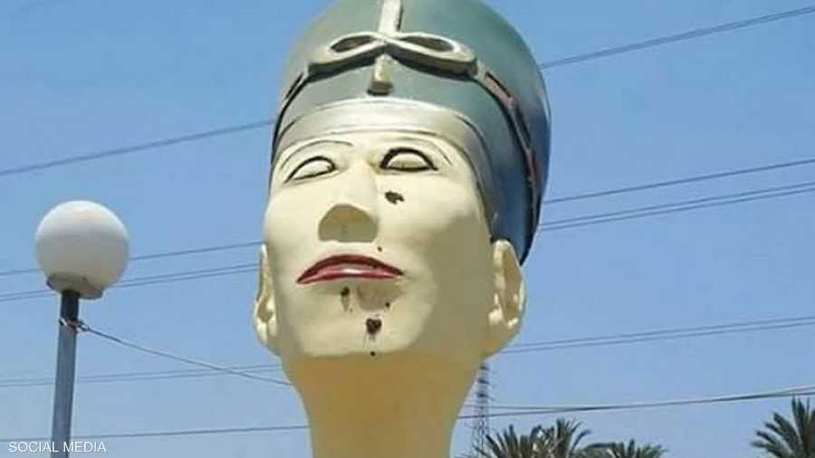 تمثال نيفرتيتي أثار الكثير من الجدل في مصر